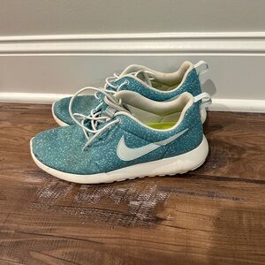Blue Nike Roshe Run